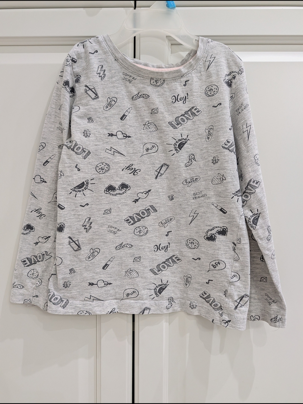 5/$20 Heather Grey Graphic Long Sleeve Shirt – Girls XS (4–5)